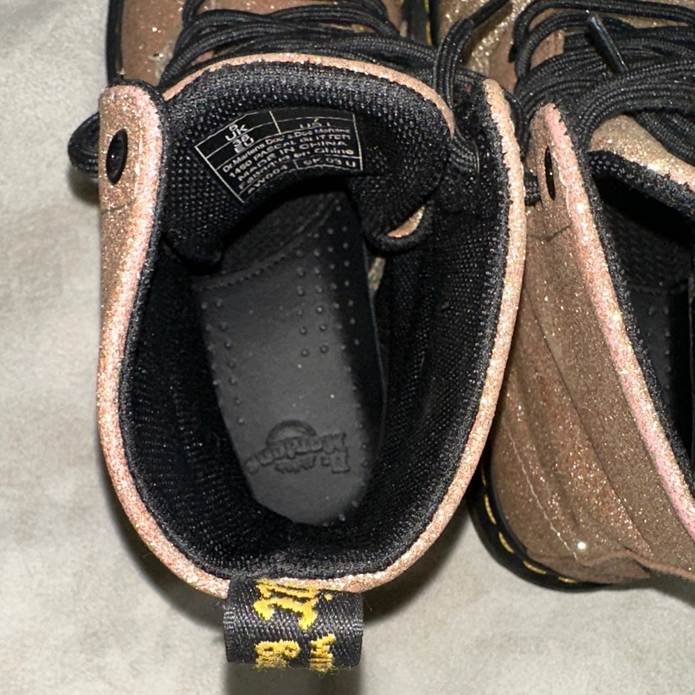 Dr. Martens 1460 Pascal Glitter Gold Combat Boots Us7 - Picture 8 of 16